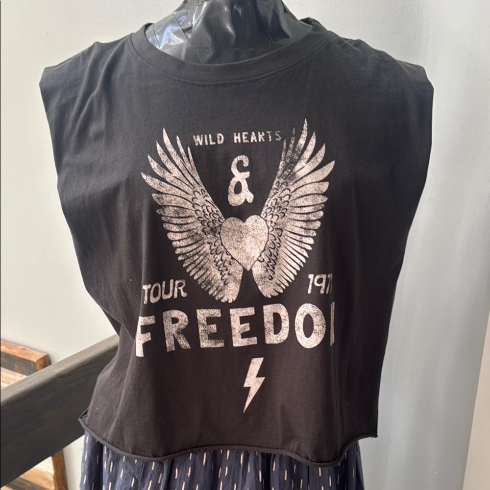 Project Social T… Los Angeles size L… cropped and boxy